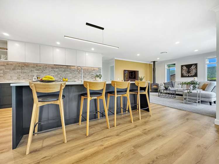 19 Montgomery Crescent_1