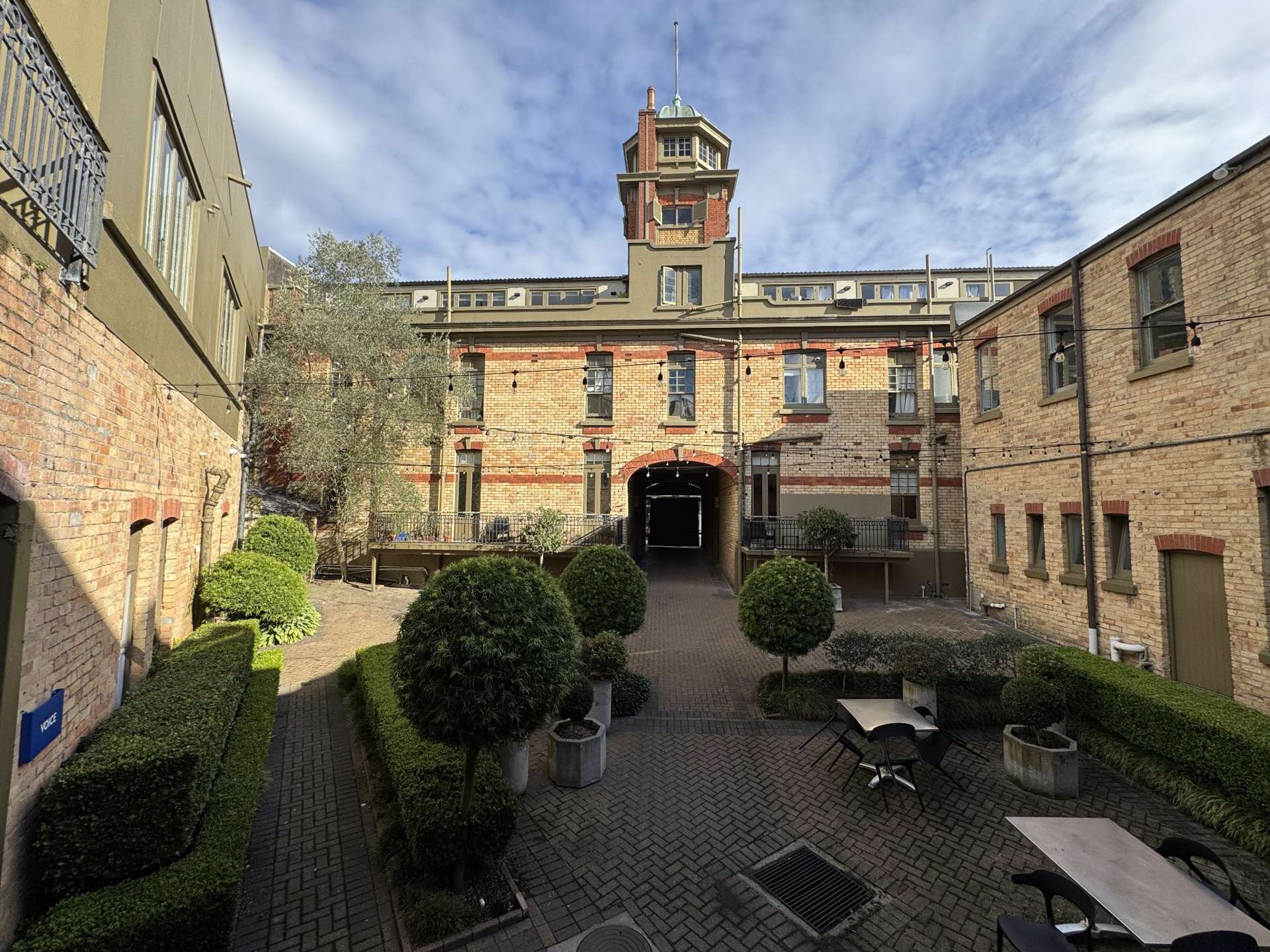 A2/1 Beresford Square Auckland Cbd_0