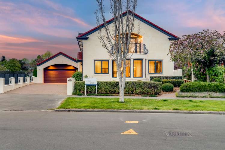 15 Chateau Drive Burnside_21
