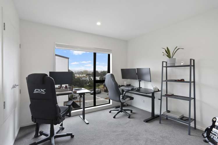 37 Ara Mara Hua Henderson_14