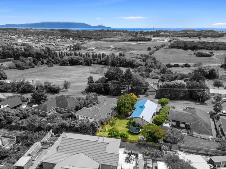 83 Huia Street Waikanae_15