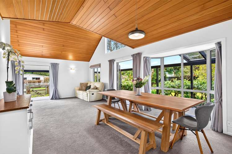 806 Waitakere Road Kumeu_10