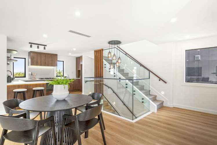 16B Egremont Street Belmont_9
