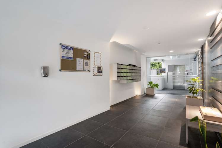 4j/6 Piwakawaka Street Eden Terrace_12