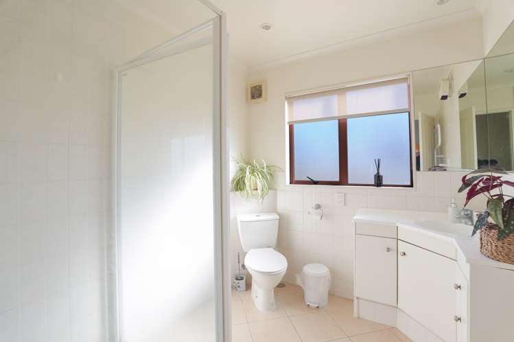 66d Waimumu Road Massey_13