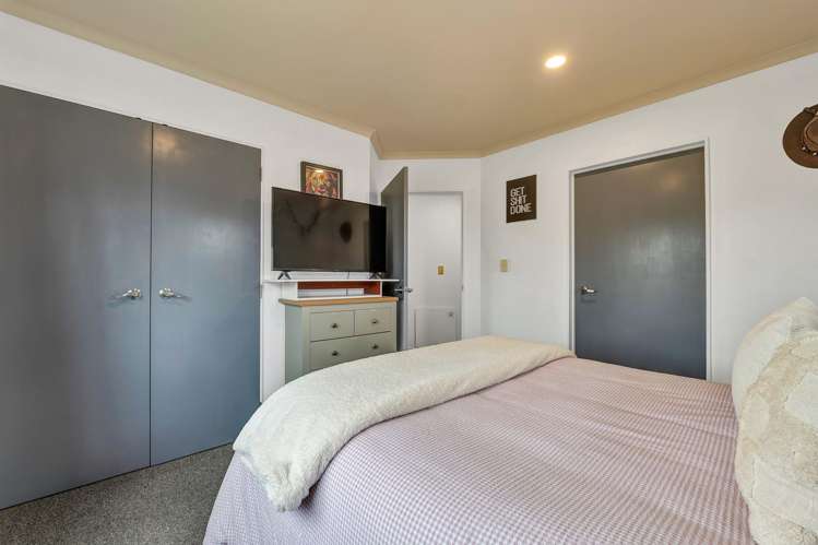 75 Tauhuri Street Manaia_13