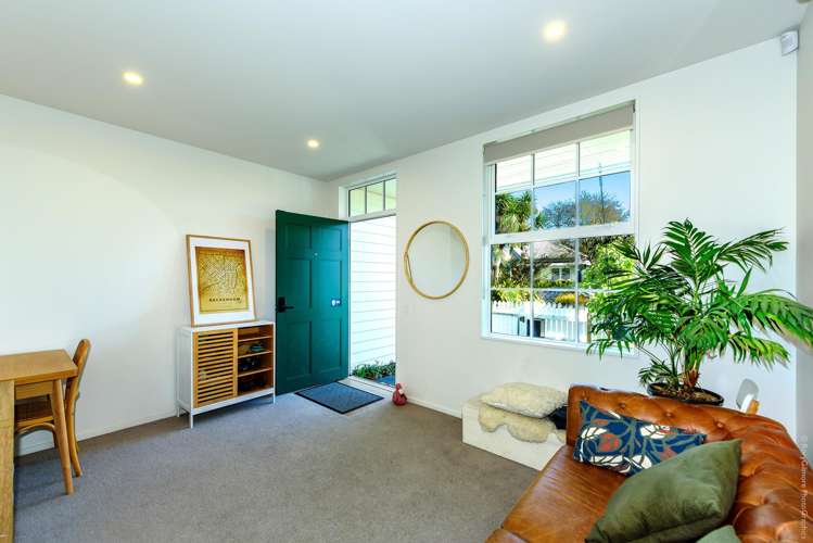 5/2 Albemarle Street Sydenham_5