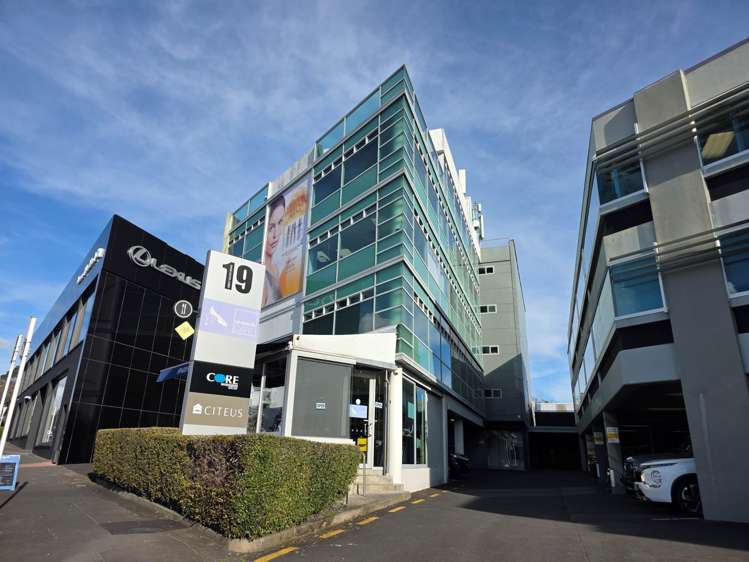 19 Great South Road_0