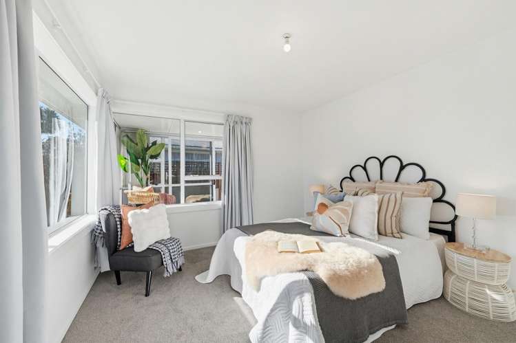 2/6 Valerie Place Redwood_7