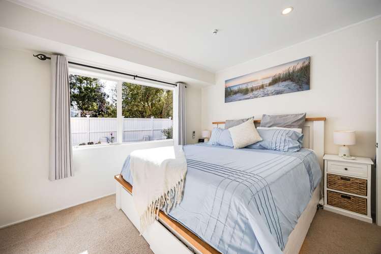 5 Shadon Place Stanmore Bay_5