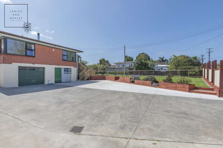 29 Youngs Road Papakura_21