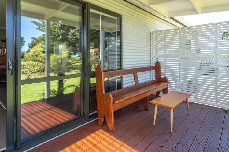 22 Kiharoa Street Otaki Beach_8