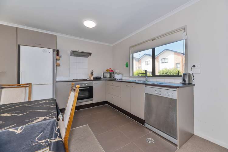 230/172 McLeod Road_3