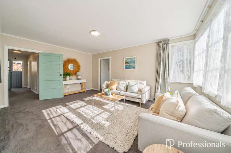 1306 High Street Taita_4