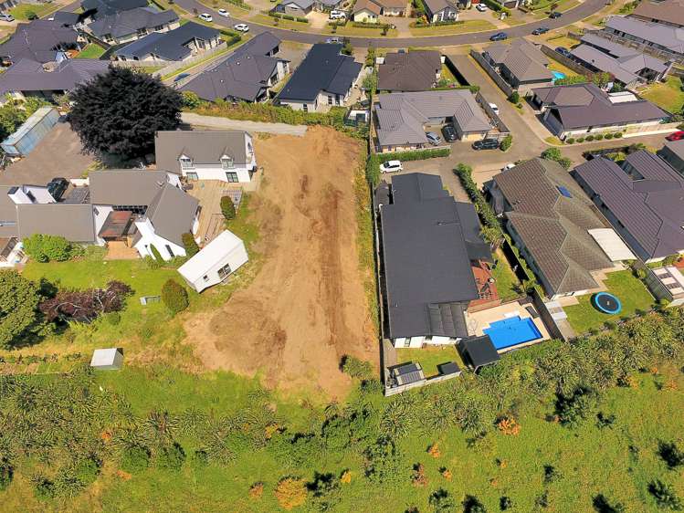 92 Puhirake Crescent Pyes Pa_9