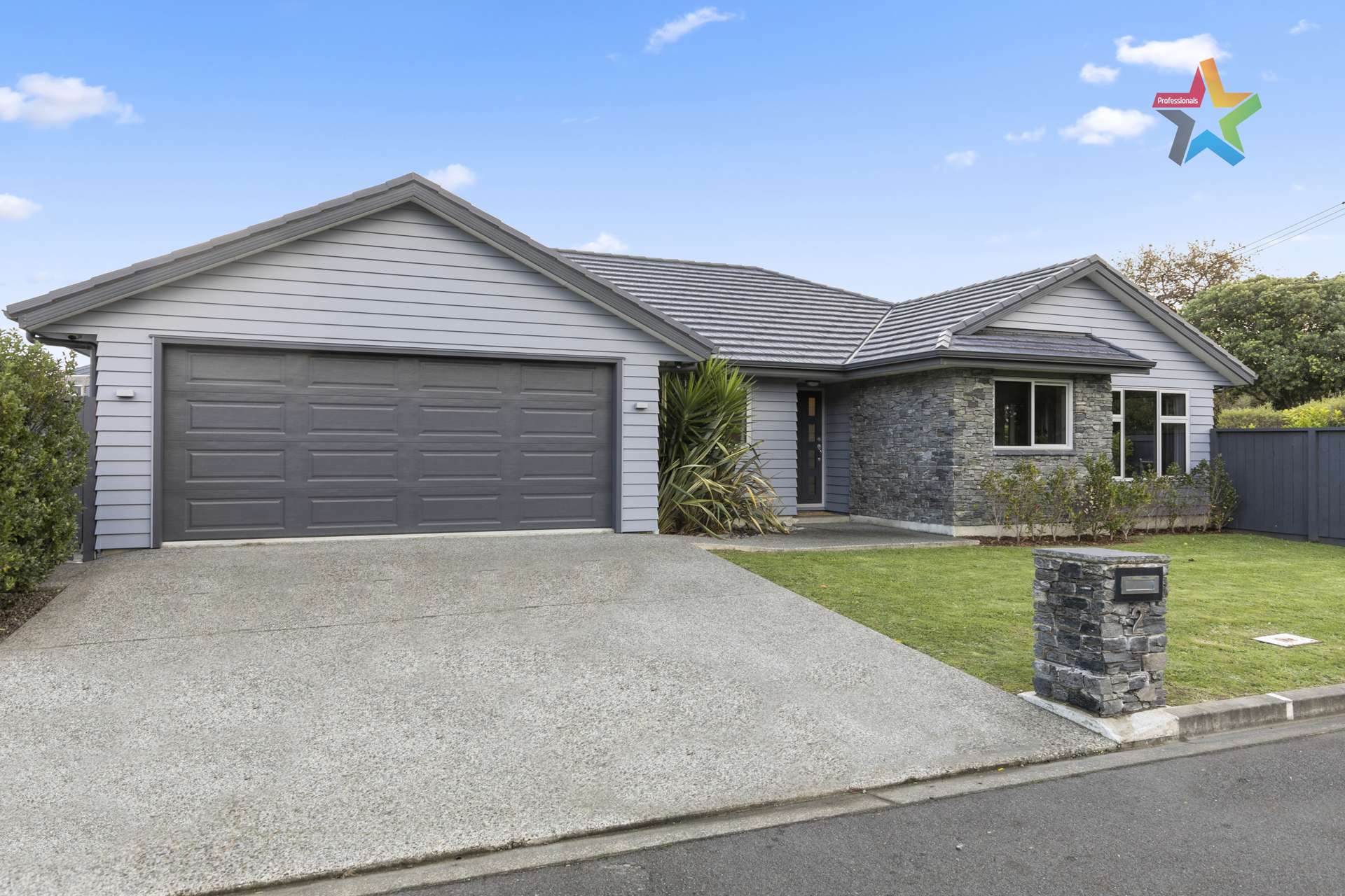 2 Macdiarmid Place Waiwhetu Lower Hutt City Houses for Sale One