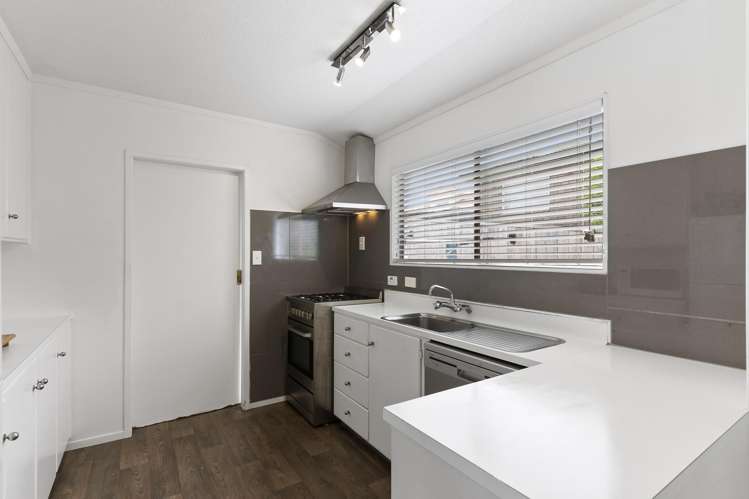 9 Sispara Place Beach Haven_5