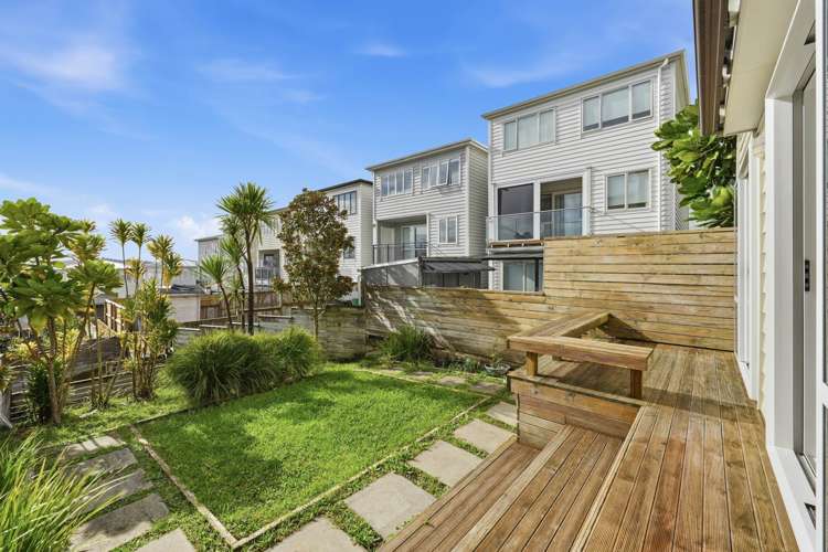 5 Panakenake Way Flat Bush_18