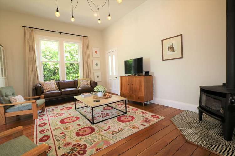 18 Clifton Avenue Carterton_21