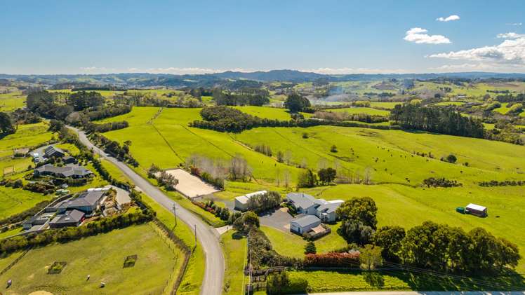 656 Horseshoe Bush Road Waitoki_18