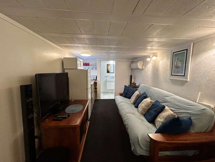 84 Marine Drive Diamond Harbour_5