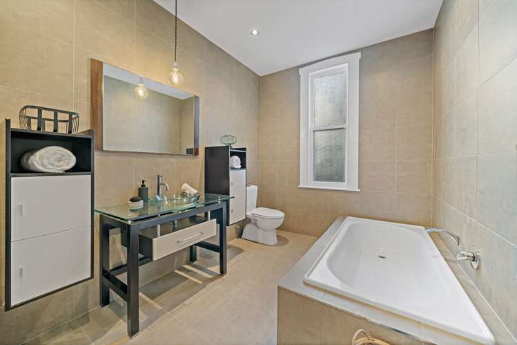 7 Selkirk Road Mount Albert_16