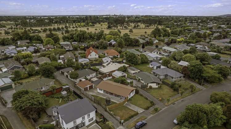 40 Charles Upham Avenue Hillmorton_21