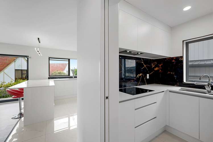 25A Athena Drive Totara Vale_15