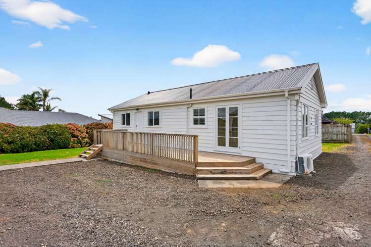 19 Buchanan Road Kingseat_16