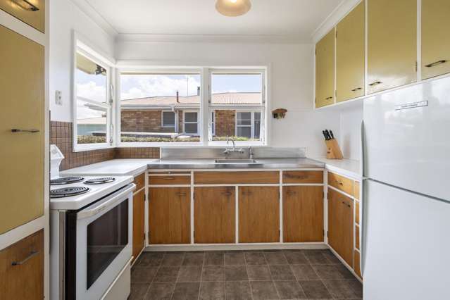 19 Henare Street West End_1