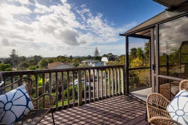 1/10 The Grove Titirangi_3