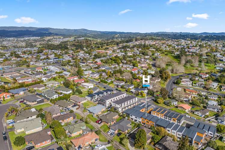 19/18 Hewlett Road Massey_17