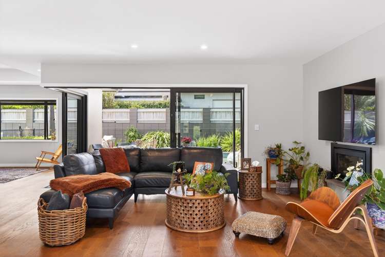 5 Beach Cove Wainui_2
