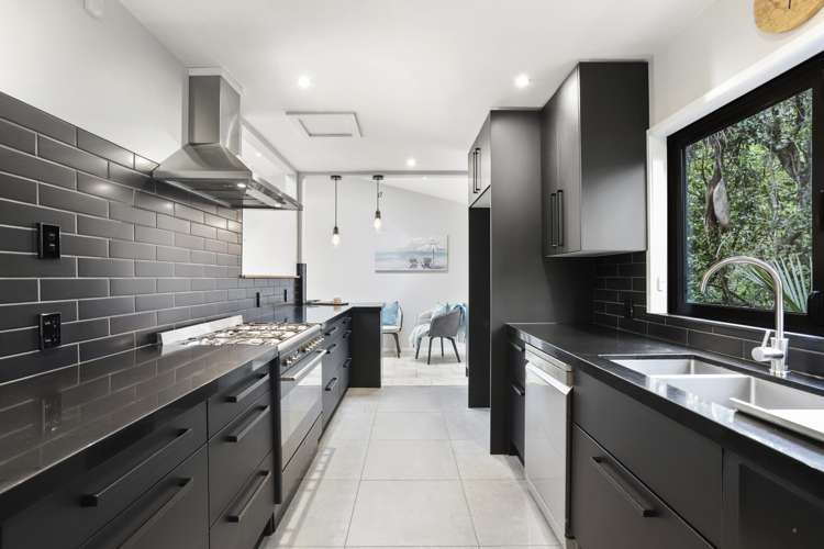 155 Huia Road Titirangi_2