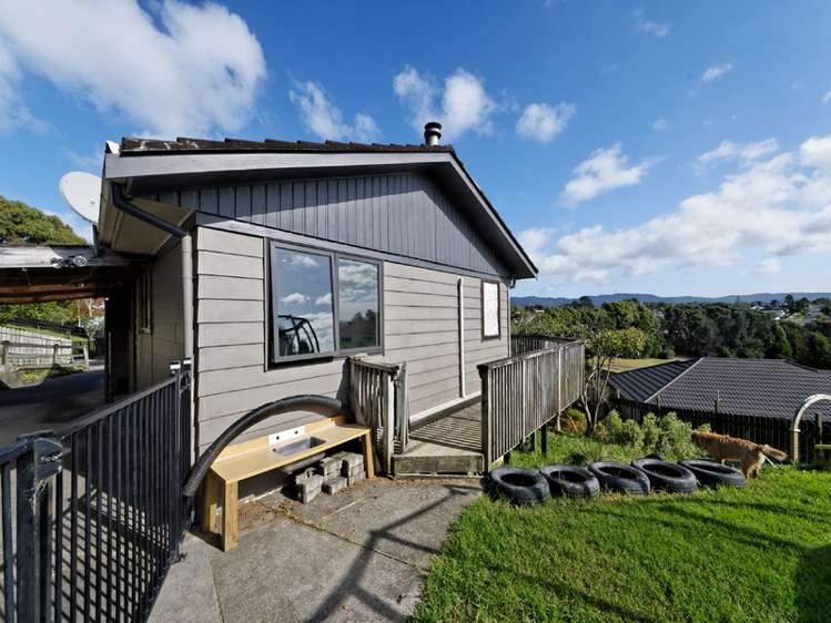 93 Solar Road Glen Eden_8