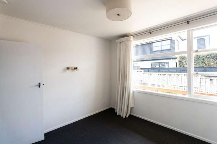 2/21 Raurenga Avenue Royal Oak_7