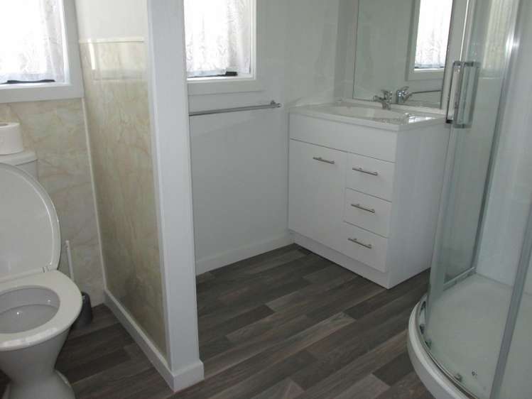 11 Plaskett Street Reefton_8