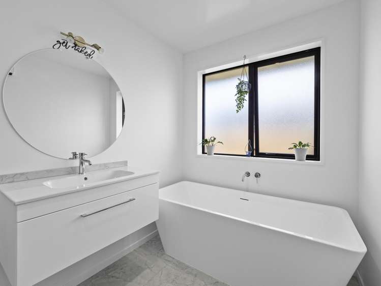 9 Vercoe Street Elgin_10