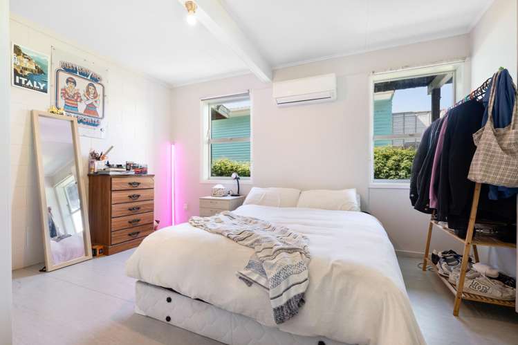 11 Fordham Street Beach Haven_14