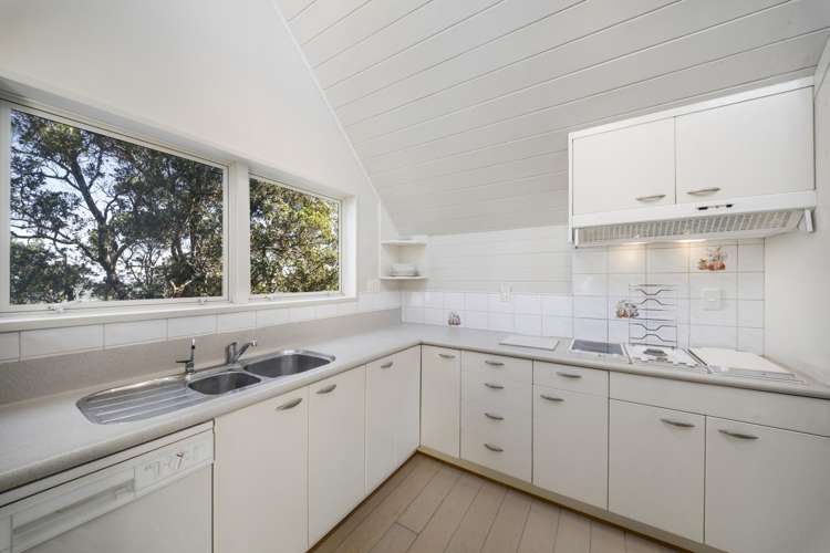 123 Lynbrooke Avenue Blockhouse Bay_7