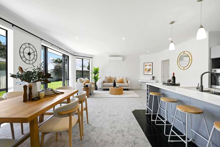 44 Wiltshire Drive Huntington_9