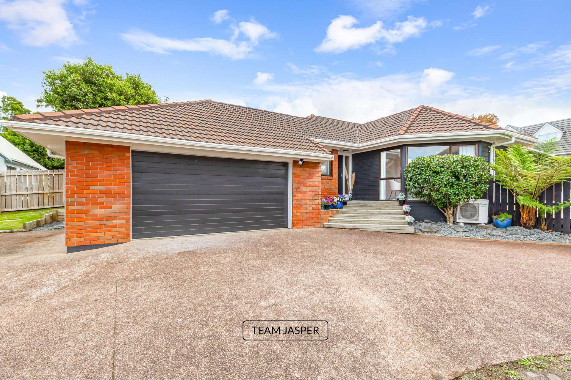 2/190 Norman Lesser Drive Saint Johns_0