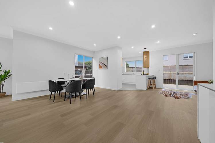 17 Andy Crescent Flat Bush_15