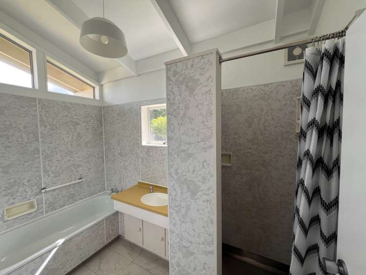 1071 Huia Road Huia_11