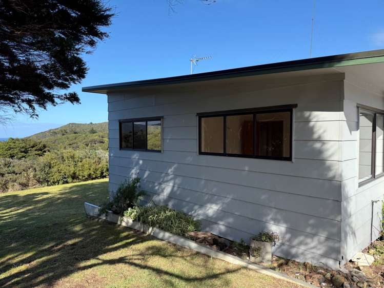 4,6,8 Iona Road Great Barrier Island_10