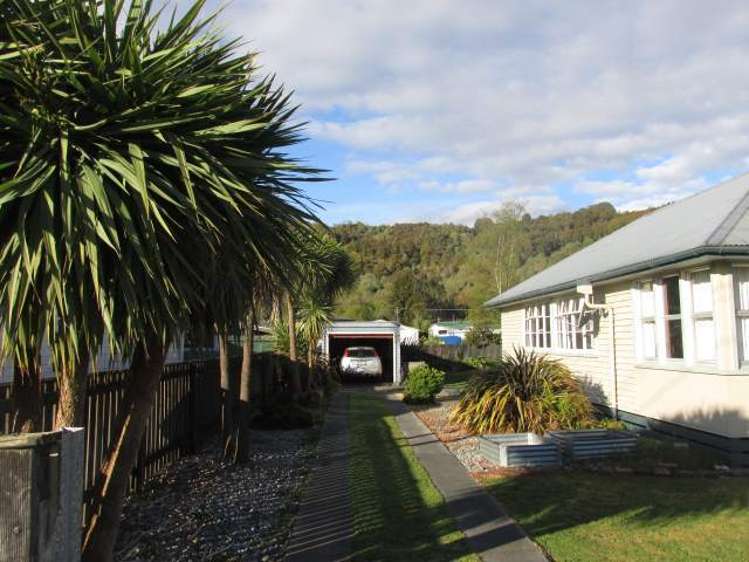 71 Dick Street Reefton_3