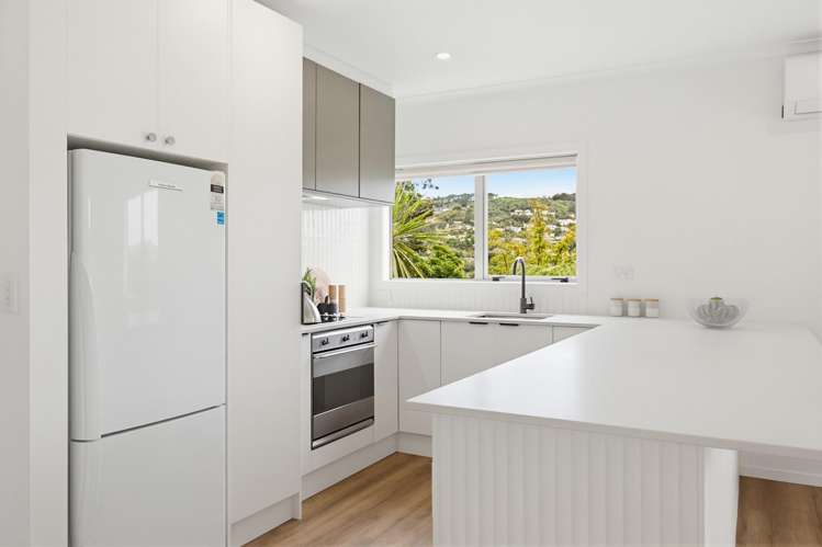 2A Downing Street Crofton Downs_4