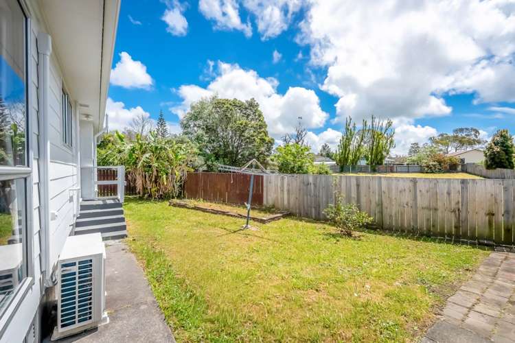 2/3 Edwin Freeman Place Ranui_13