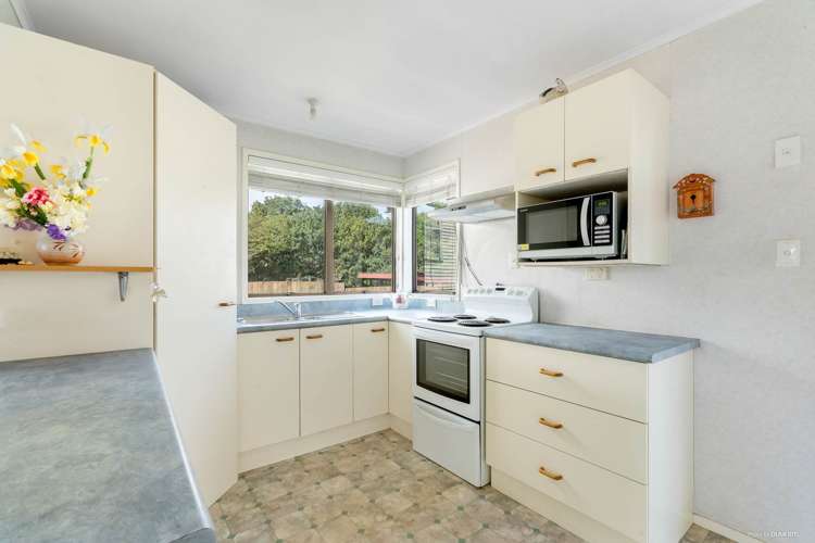 8 Percival Street Manurewa_2