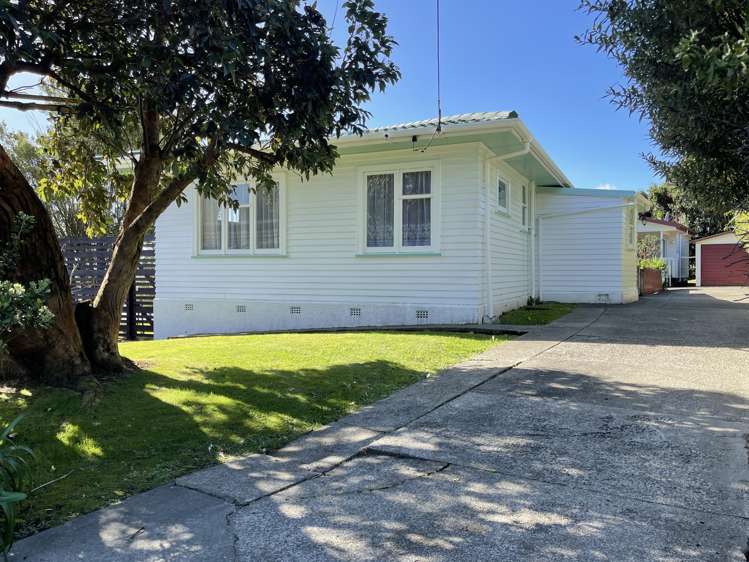 3 Roberts Street Tawa_20